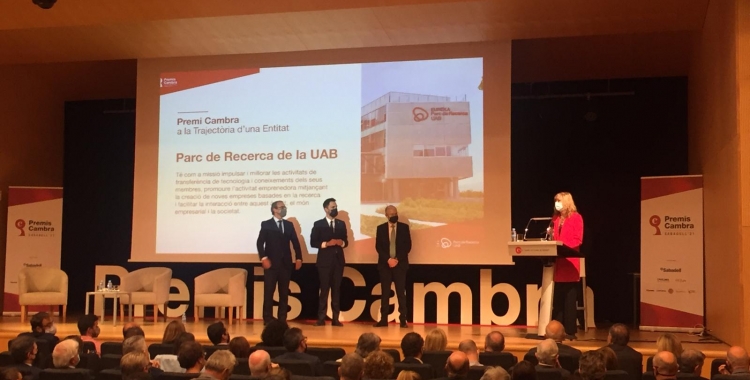  Rosa Maria Sebastián directora General del Parc de Recerca de la UAB revent el seu guardó | Ràdio Sabadell